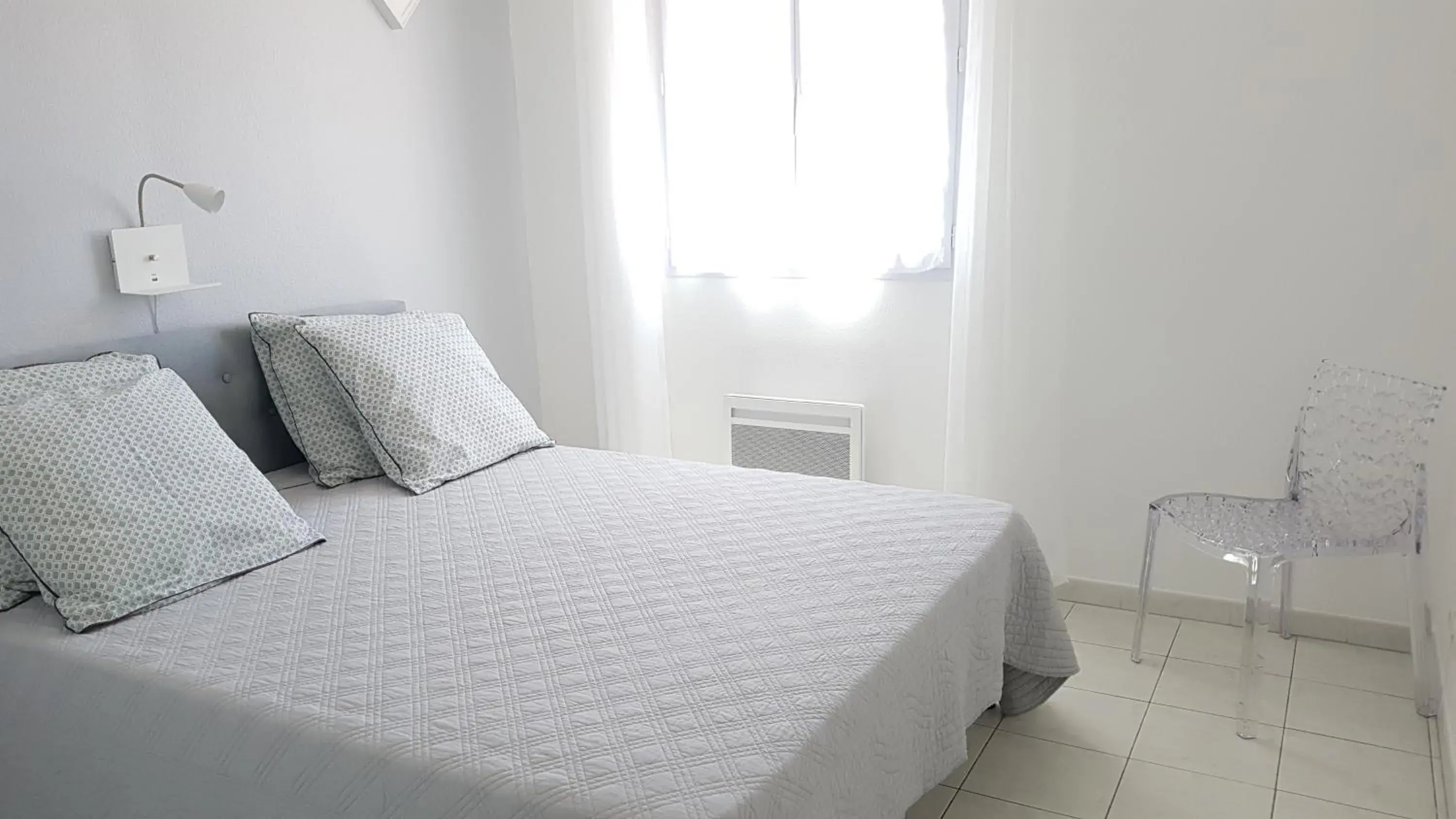 Bed in Appartement 2 terrasses face mer de 100m2